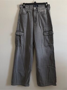 GAP Gray Wide-Leg Cargo Jeans 4/27R